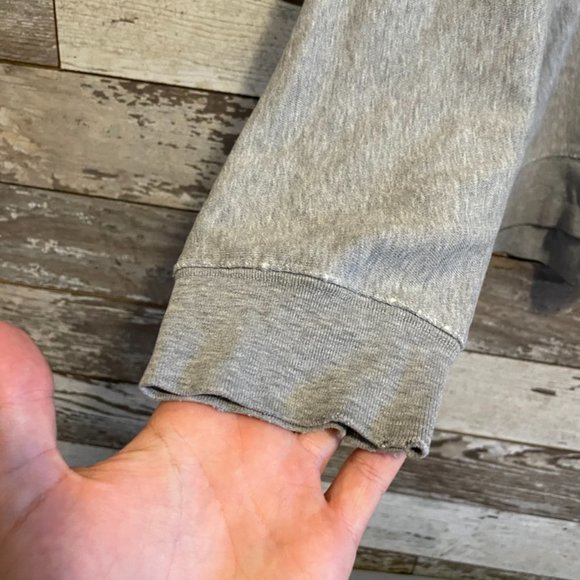 Old Navy Grey Fleece Crew Neck Long Sleeve Sweater - Picture 7 of 7